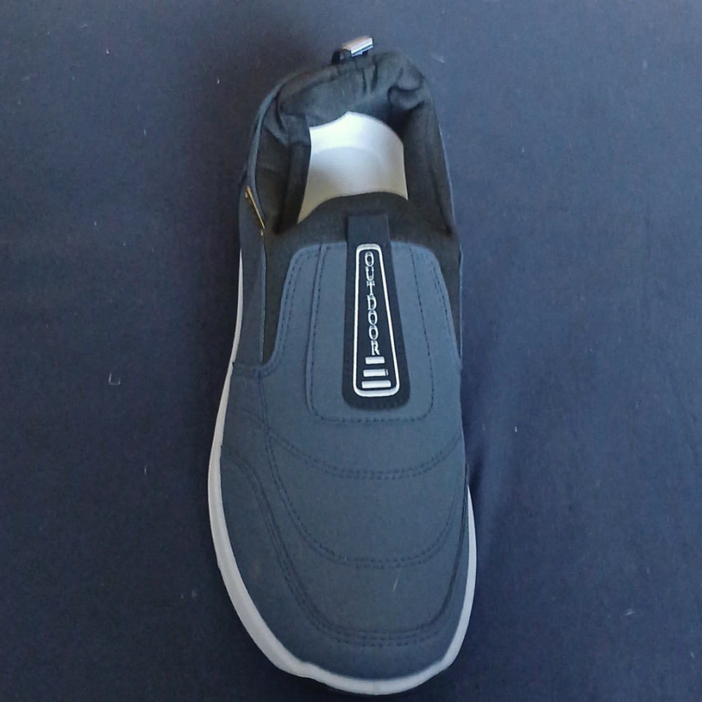 Men's Casual Shoes NWT